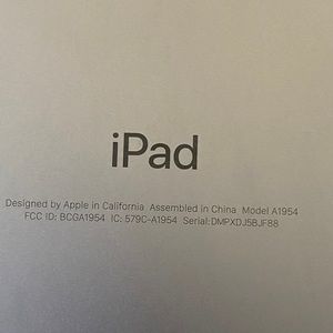 Apple iPad 6th generation like new